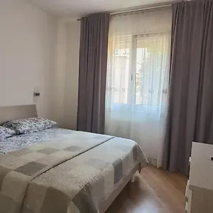 https://la-nadia.hotelinveneto.com