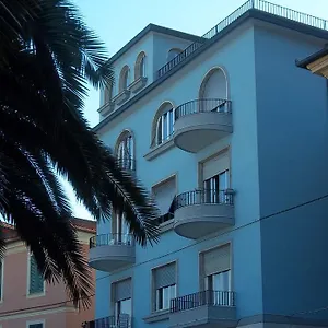 https://casa-bello.hotelitalianriviera.com