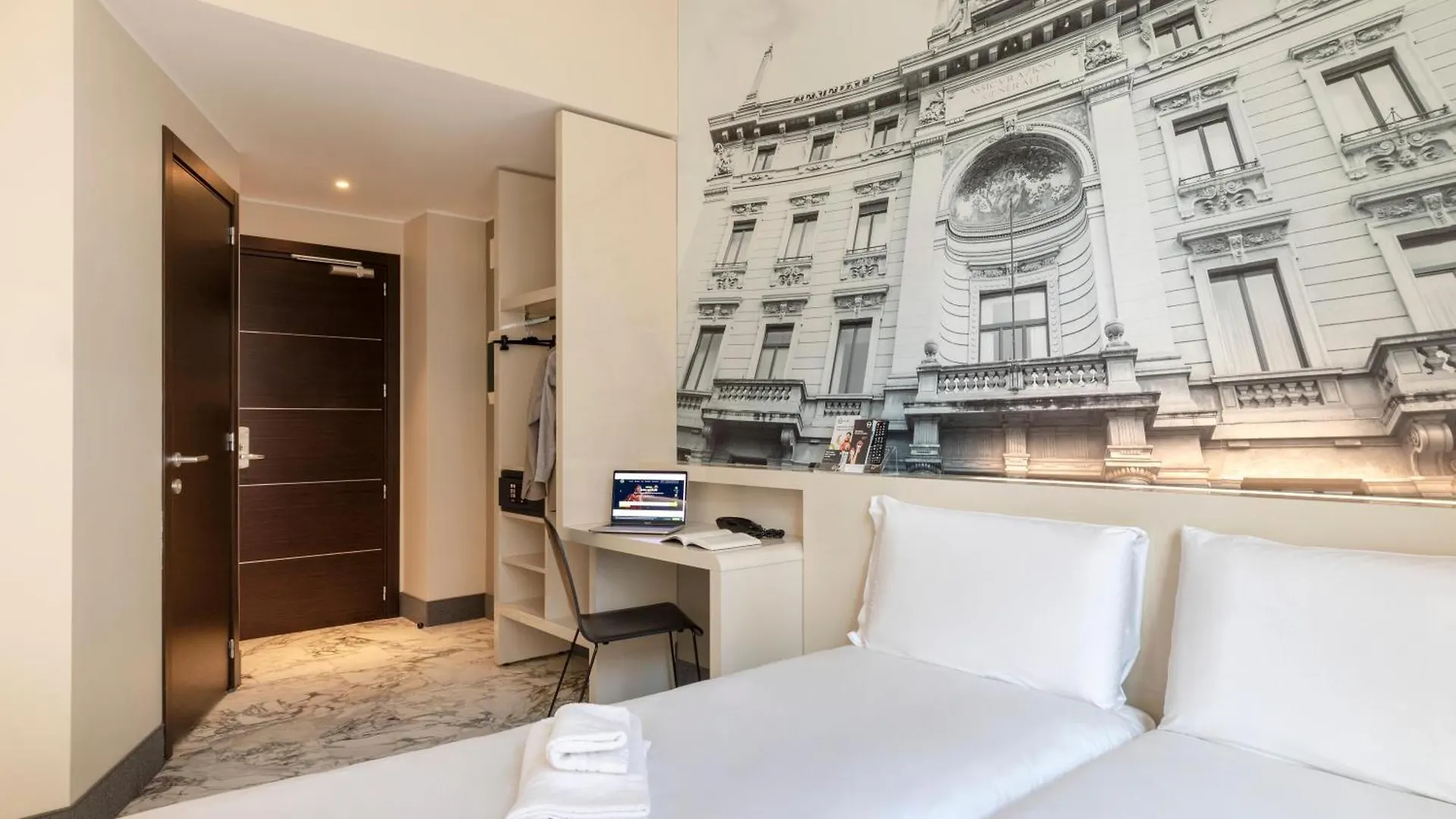 B&B Hotel Milano Sant'Ambrogio 3*, Милан Италия