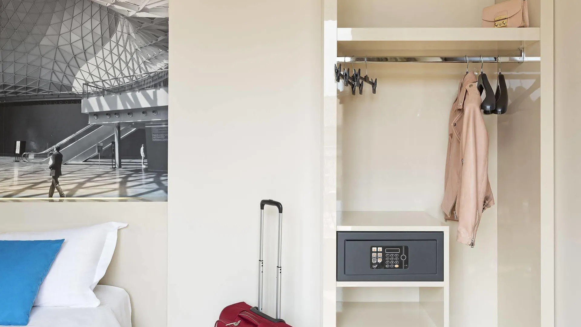 B&B Hotel Milano Sant'Ambrogio 3*, Милан Италия