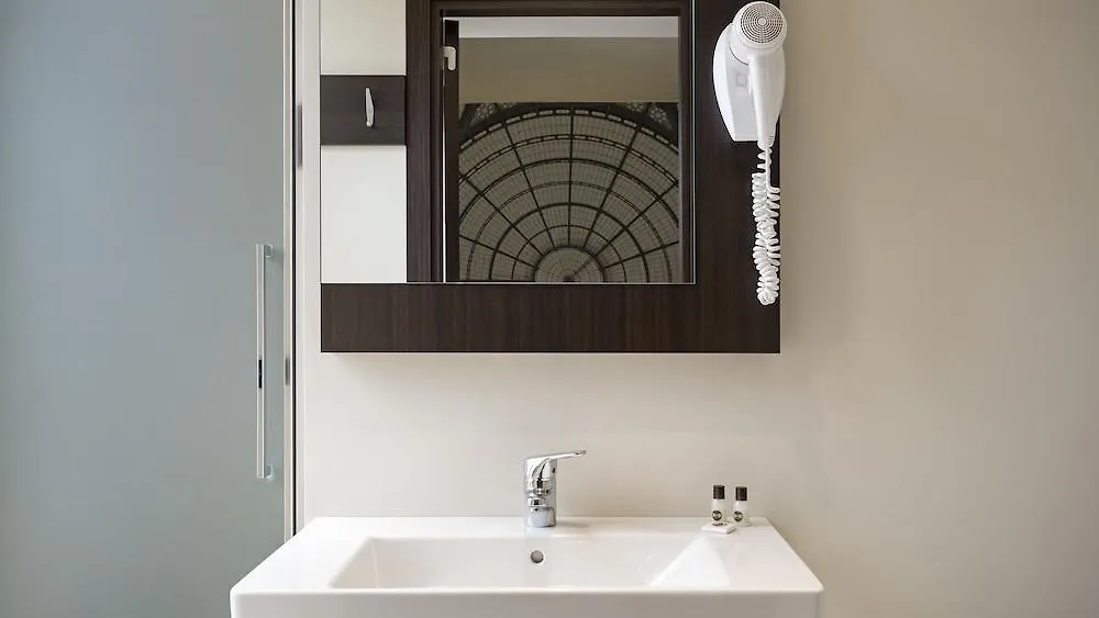 B&B Hotel Milano Sant'Ambrogio 3*,